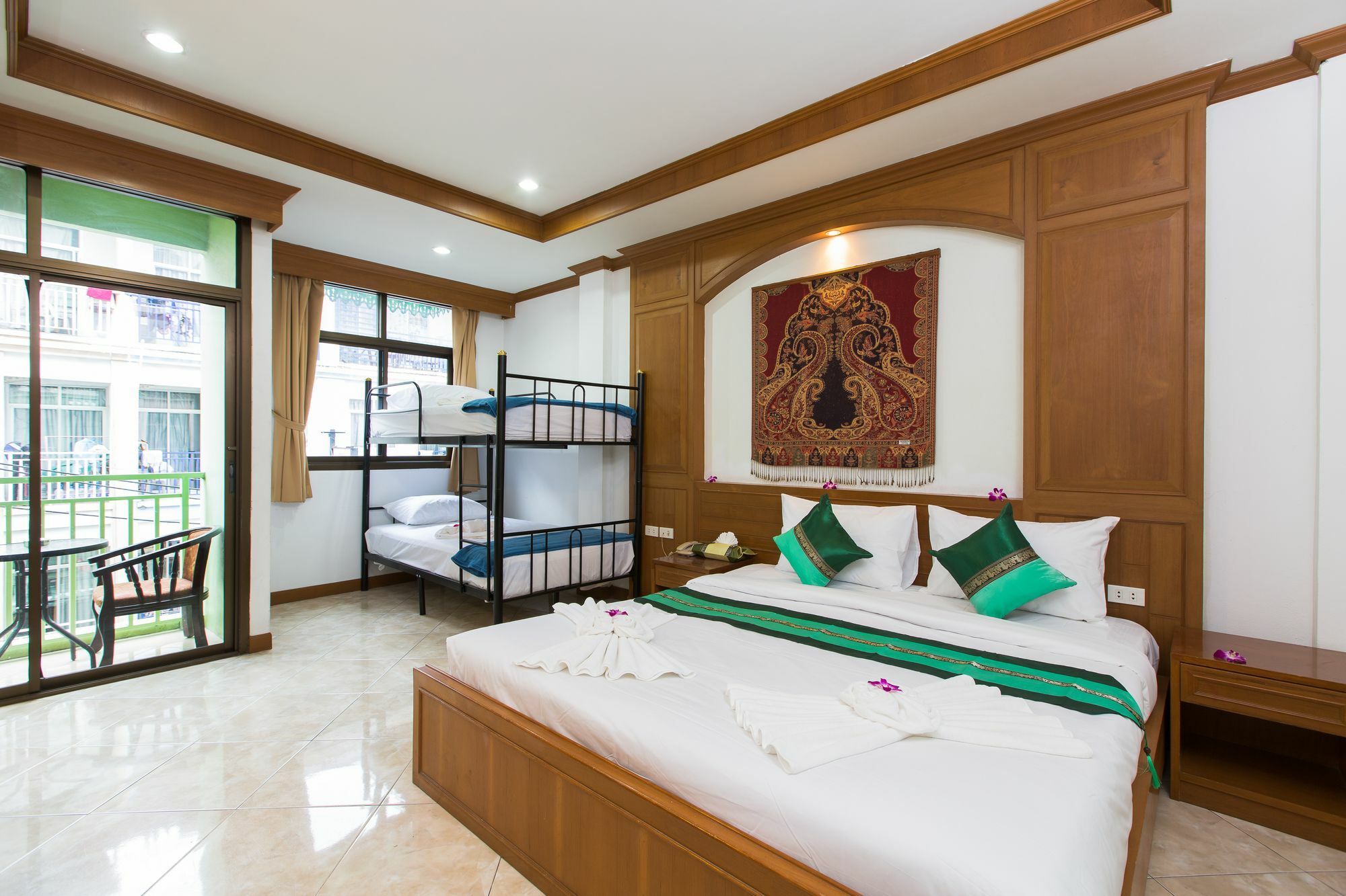 Magnific Patong Hotel Ngoại thất bức ảnh